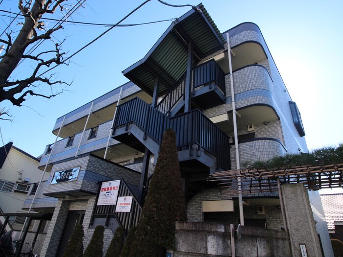 物件外観写真6　(エントランス部分)