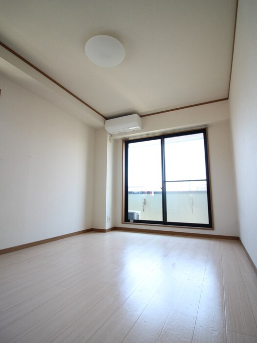 物件内観写真17　(居室)