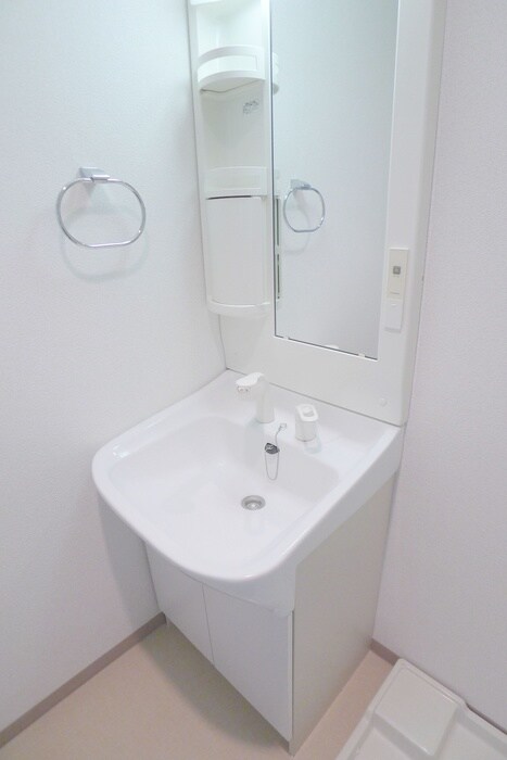 物件内観写真9　(洗面)