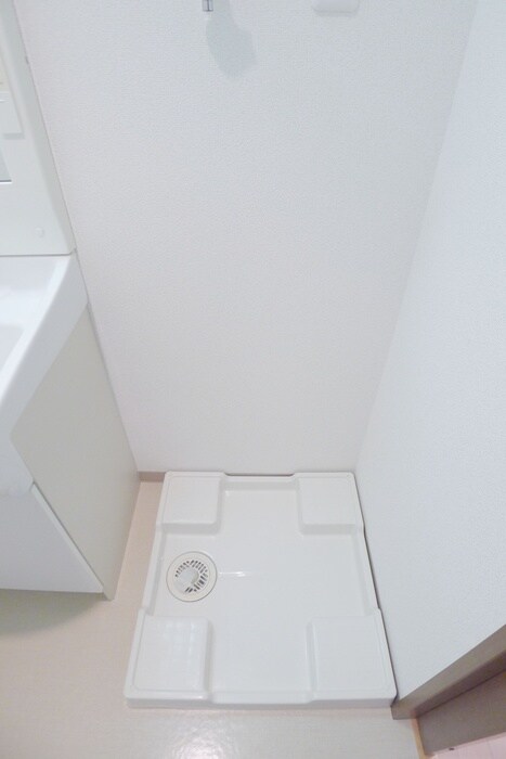 物件内観写真14　(洗濯機置場)