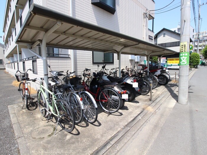 物件外観写真3　(駐輪場)
