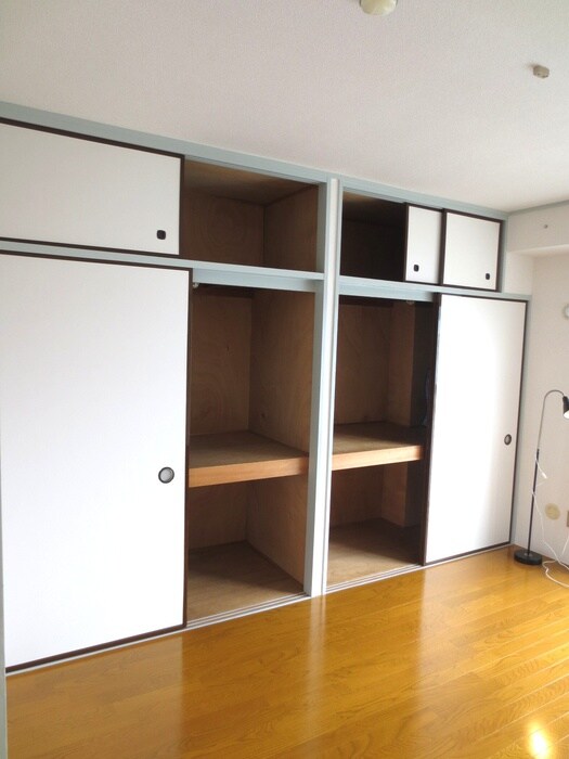 物件内観写真12　(収納)