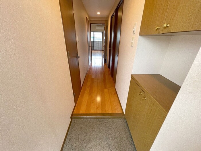 物件内観写真19　(廊下)