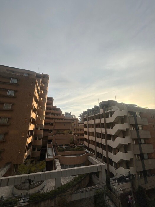 物件内観写真21　(室内からの展望)