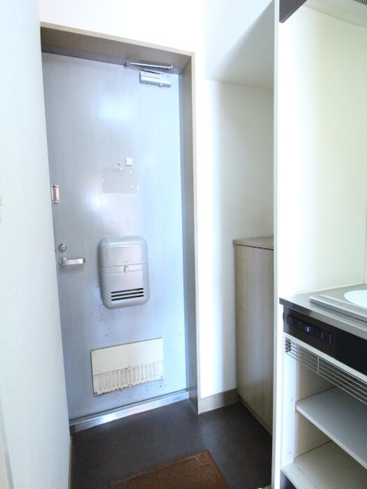 物件内観写真17　(玄関)