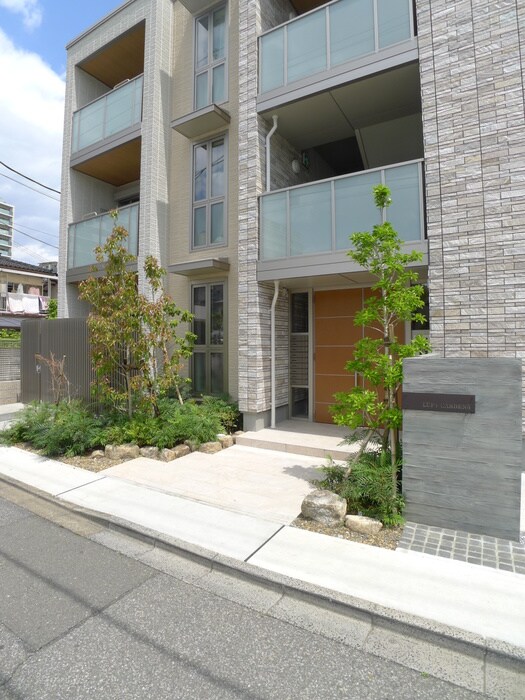 物件外観写真2　(外観写真)