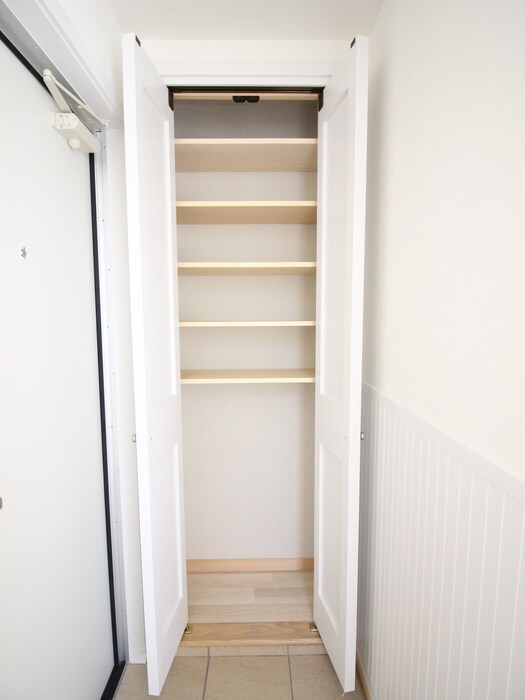 物件内観写真14　(靴箱)