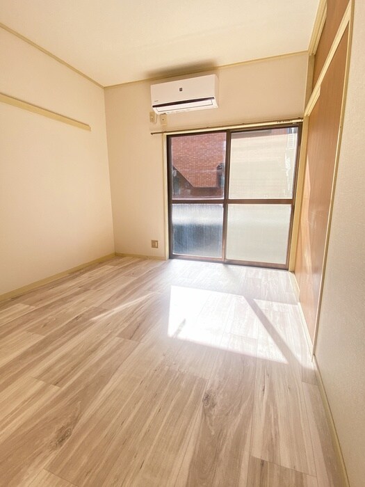 物件内観写真8　(居室)