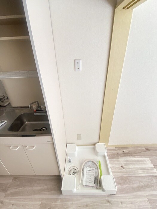 物件内観写真13　(洗濯機置場)