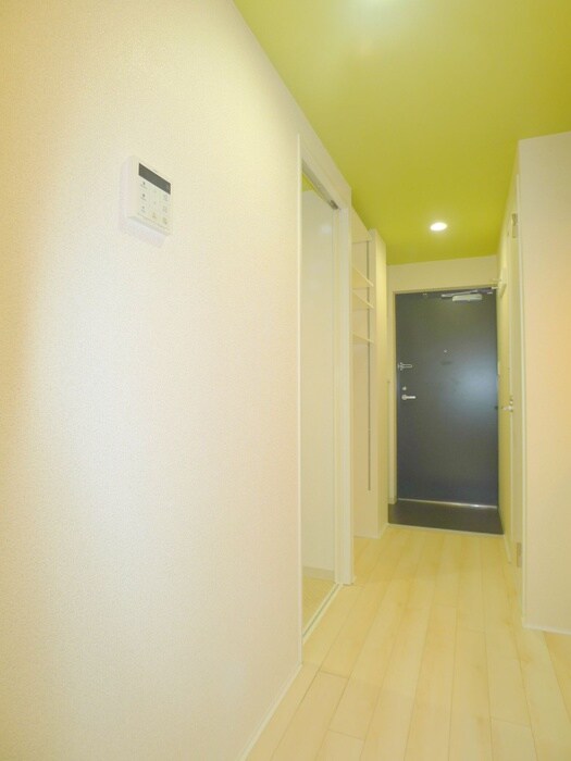 物件内観写真20　(廊下)