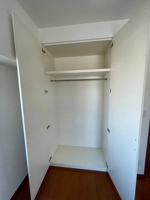 物件内観写真15　(収納)