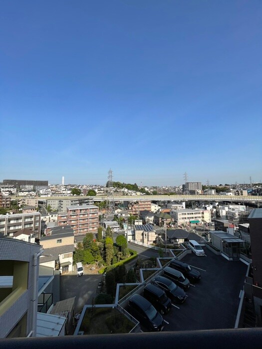 物件内観写真17　(室内からの展望)