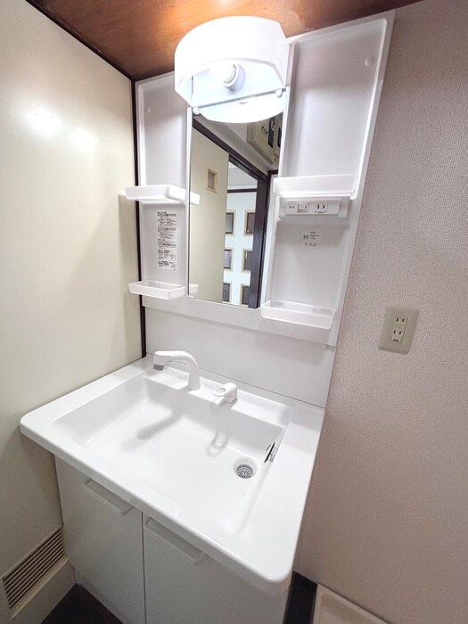 物件内観写真13　(洗面)