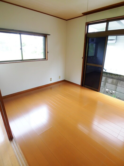 物件内観写真4　(居室)