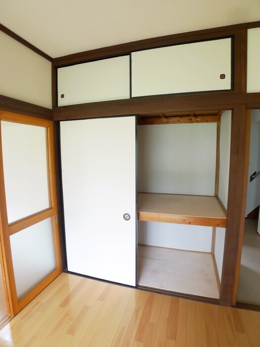 物件内観写真6　(収納)