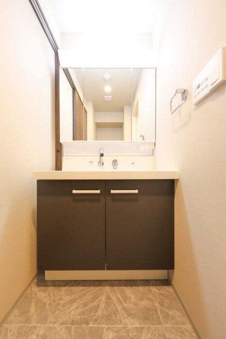 物件内観写真12　(洗面)