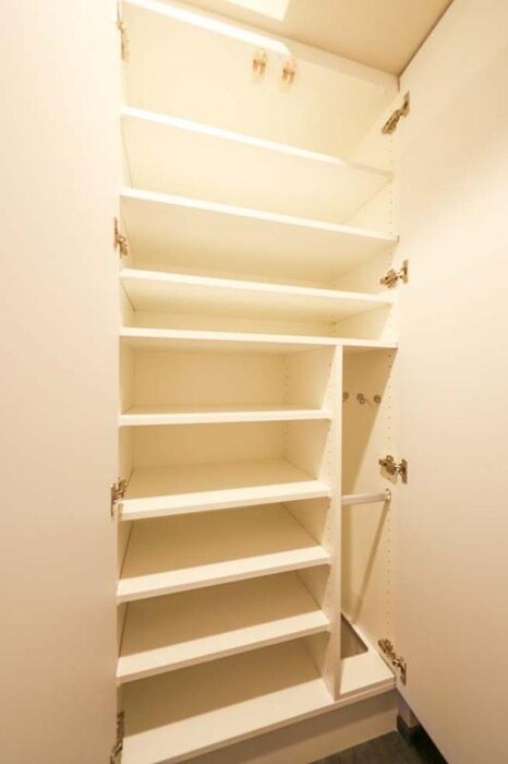 物件内観写真17　(靴箱)