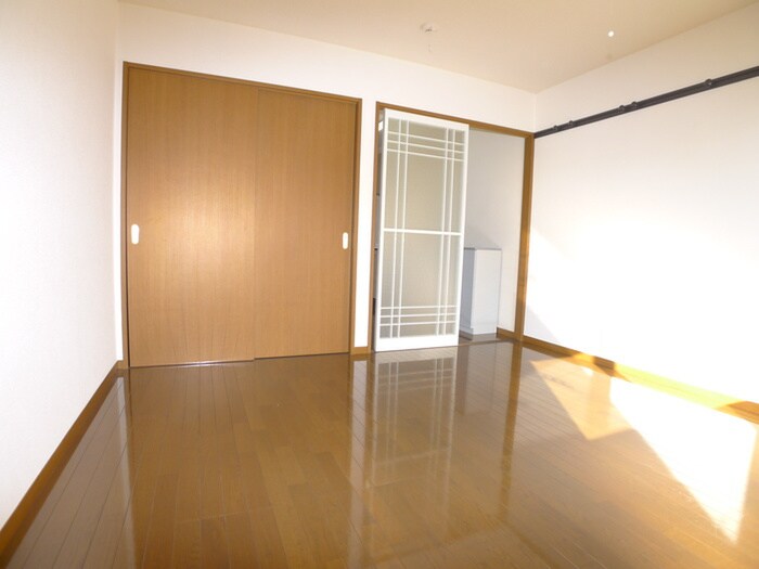 物件内観写真13　(居室)