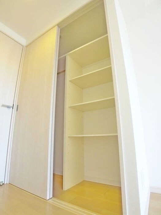 物件内観写真8　(収納)