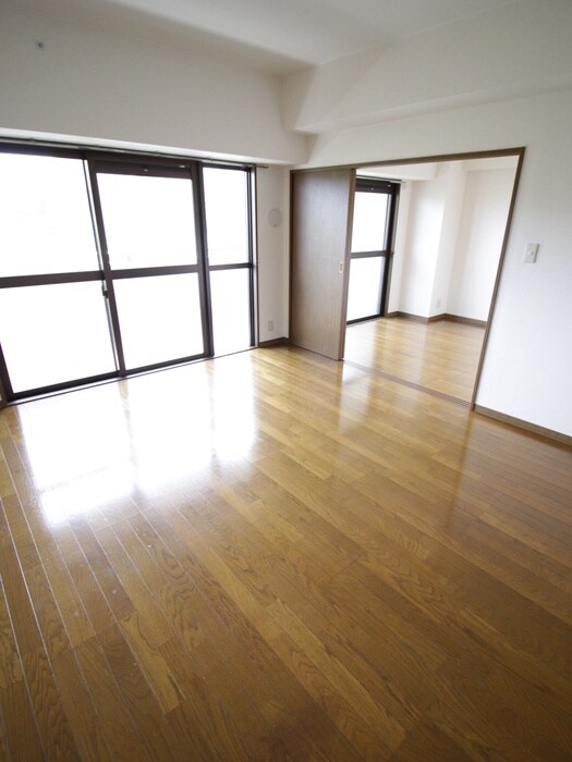 物件内観写真7　(居室)