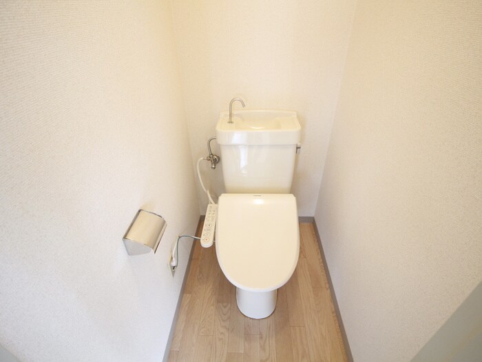 物件内観写真10　(トイレ)