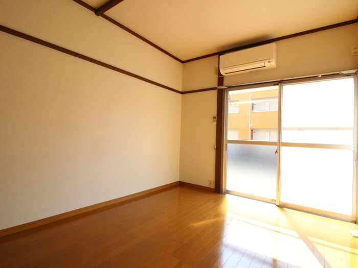 物件内観写真10　(居室)