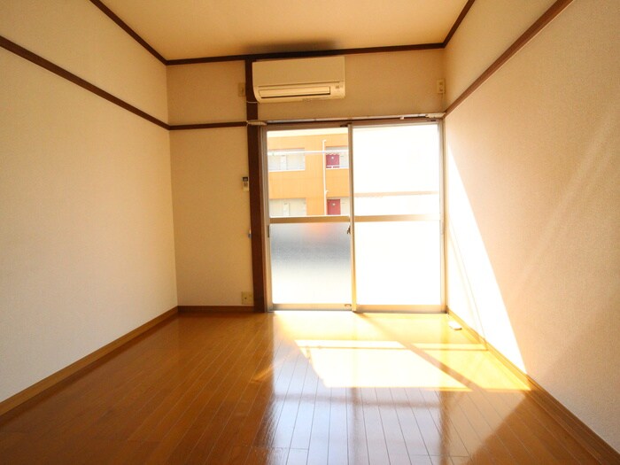 物件内観写真22　(居室)