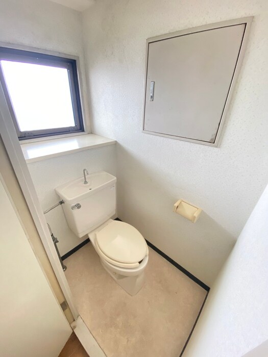 物件内観写真6　(トイレ)