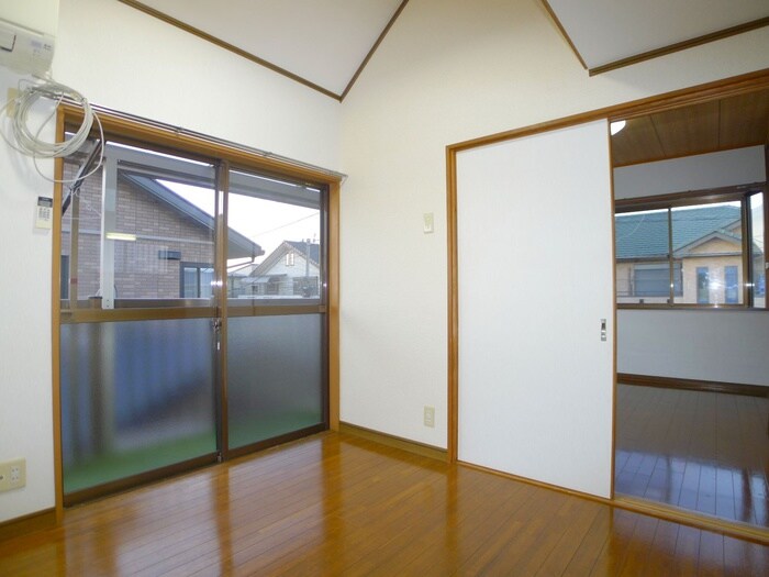 物件内観写真8　(居室)