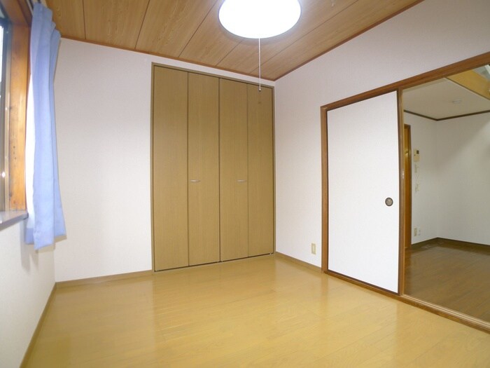 物件内観写真13　(居室)