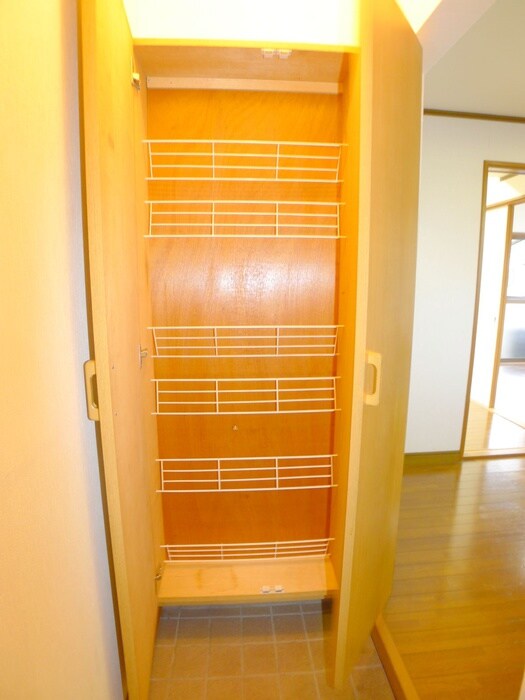 物件内観写真19　(靴箱)