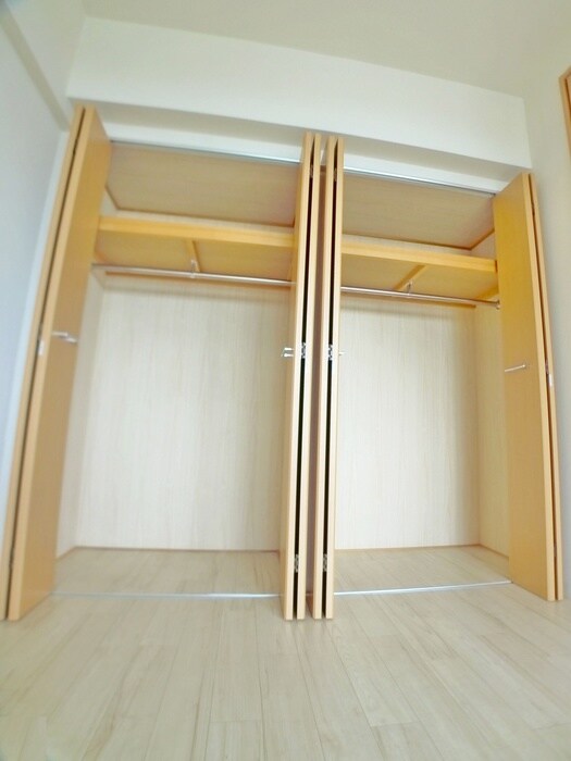 物件内観写真10　(収納)