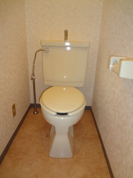 物件内観写真8　(トイレ)