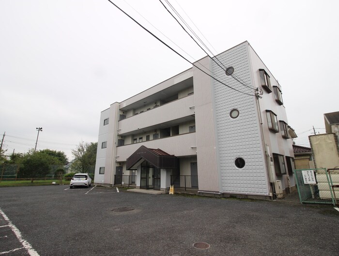 物件外観写真5　(駐車場)