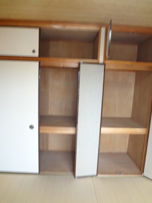 物件内観写真12　(収納)