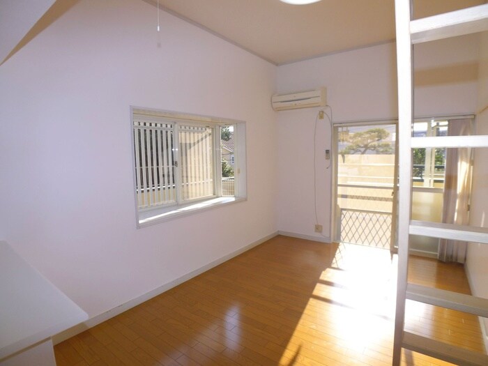 物件内観写真8　(居室)