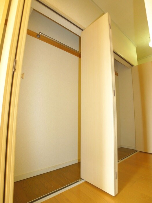 物件内観写真11　(収納)