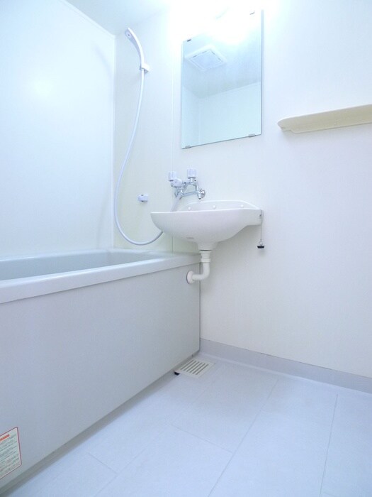 物件内観写真12　(バス／シャワールーム等)