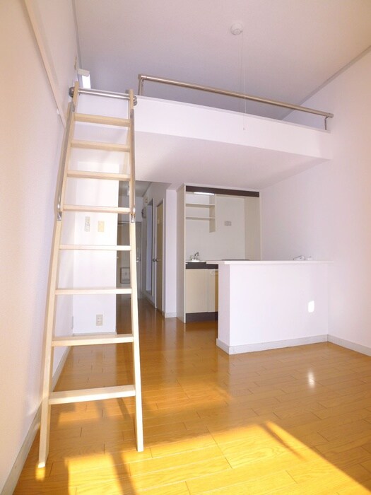 物件内観写真15　(ロフト)