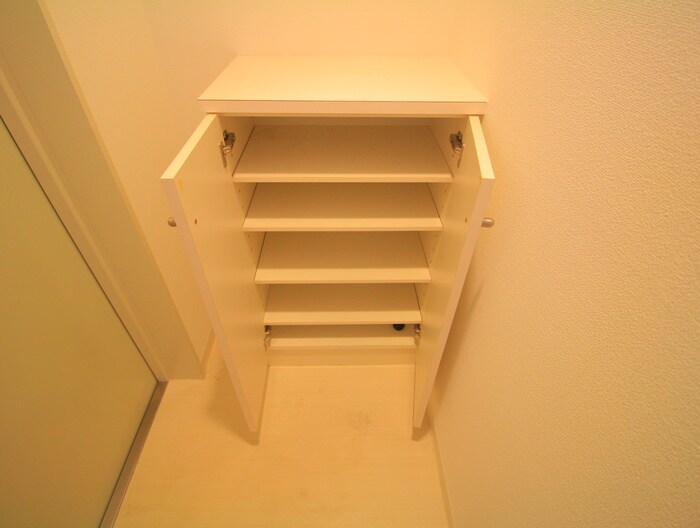 物件内観写真18　(靴箱)