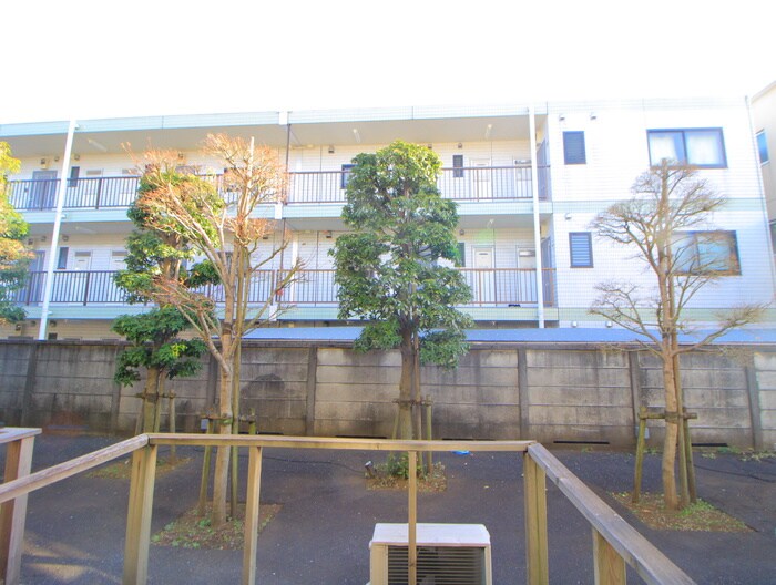 物件内観写真22　(室内からの展望)