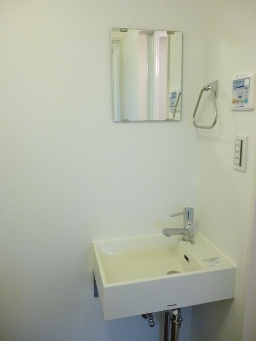 物件内観写真13　(洗面)