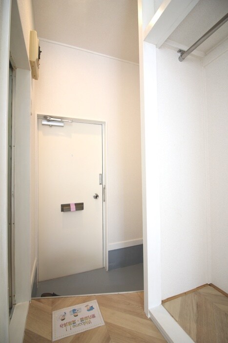 物件内観写真17　(廊下)