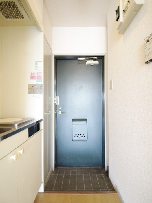 物件内観写真14　(玄関)