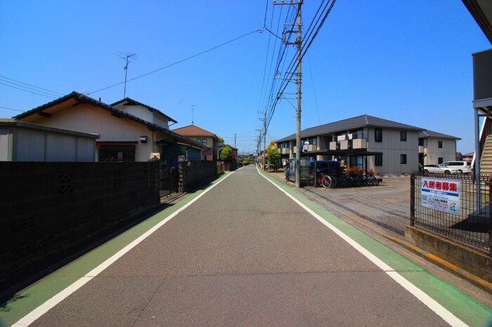 物件外観写真3　(周辺環境)