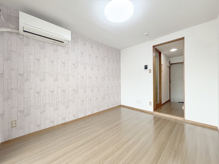 物件内観写真5　(居室)