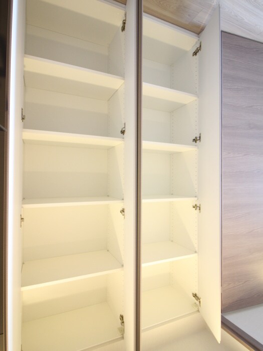 物件内観写真10　(収納)