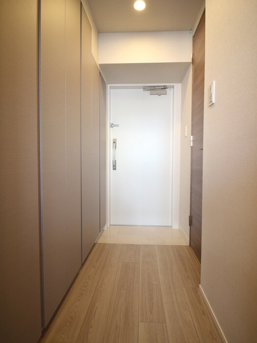 物件内観写真19　(廊下)