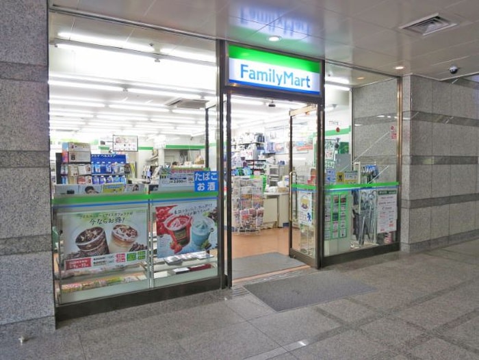 ファミリーマート 御殿山トラストタワー店