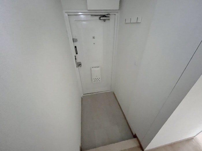 ウェルシャン第２池袋（802）の玄関